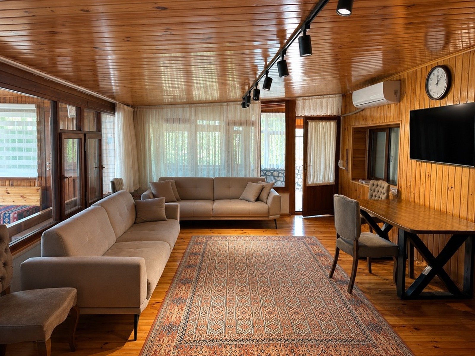 Salon